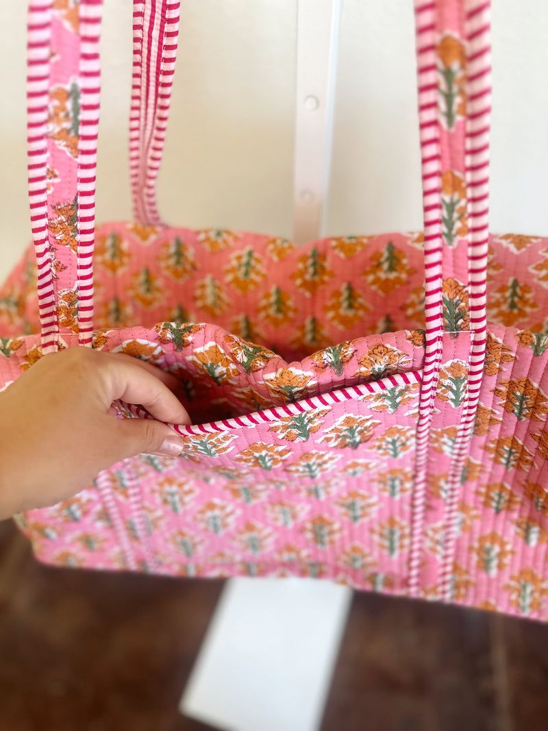 Evelyn Pink Printed Duffle Bag