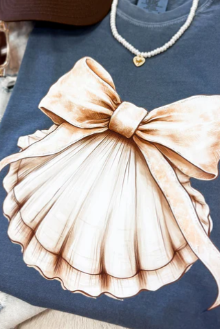 Clam Shell Bow Tee
