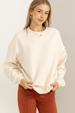 'A Hint' Sweatshirt - Cream