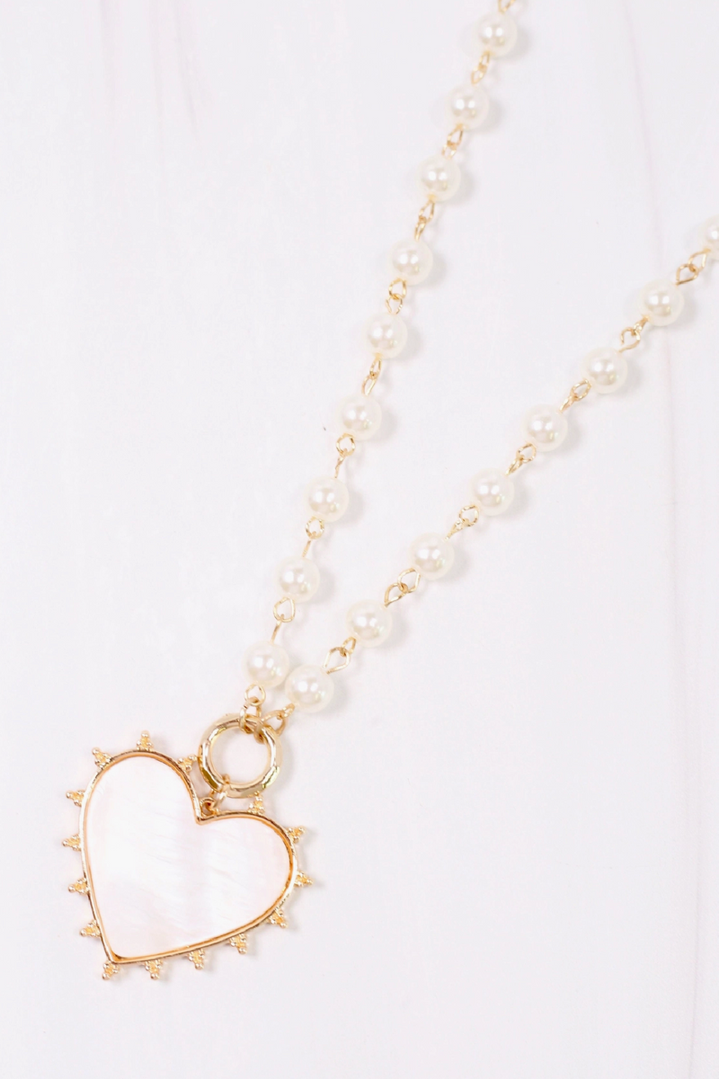 Bettany Necklace with Heart Charm Pearl