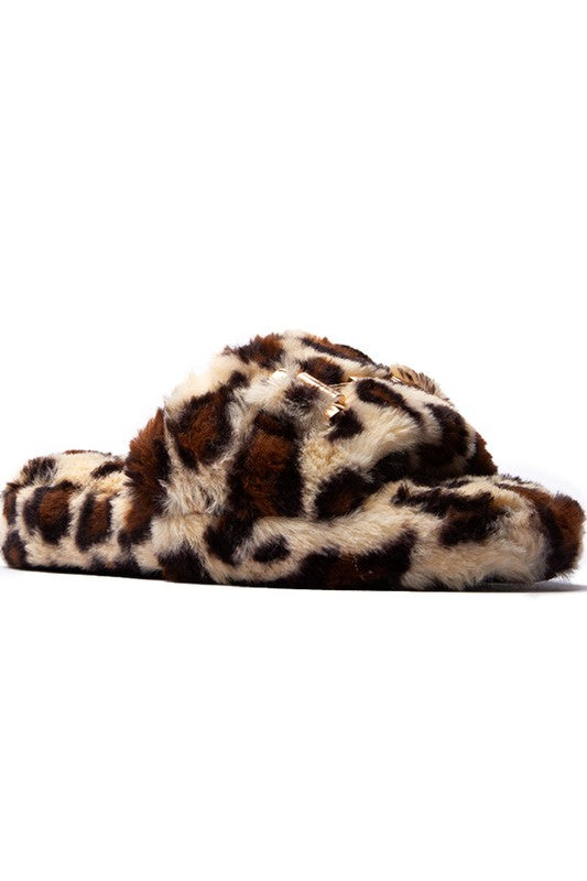 'Plush Life' Slippers - Leopard