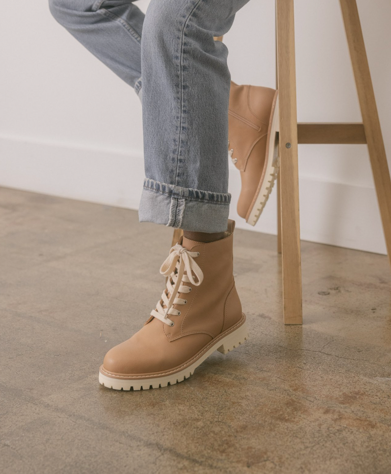 'Shake It Up' Boot